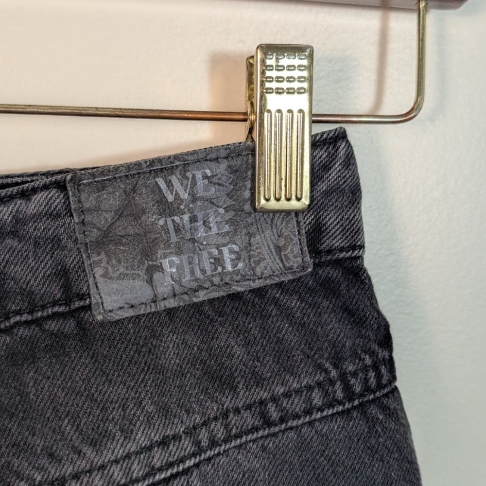 Free People - Faded Black Midnight Sun Mid Rise Denim Mini Skirt/Skort Size 25 - Picture 10 of 14